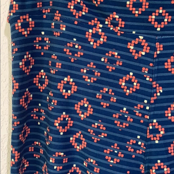 NWT Tall and Curvy LuLaRoe Leggings - Picture 3 of 4